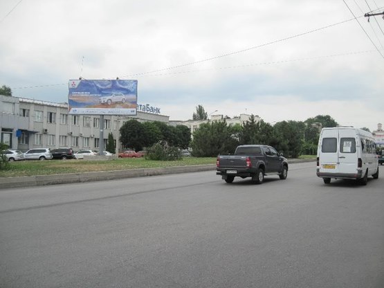 Фото рекламної площини за адресою пр.Металургів -д23.25, (средній), напрямок руху до пр.Соборного