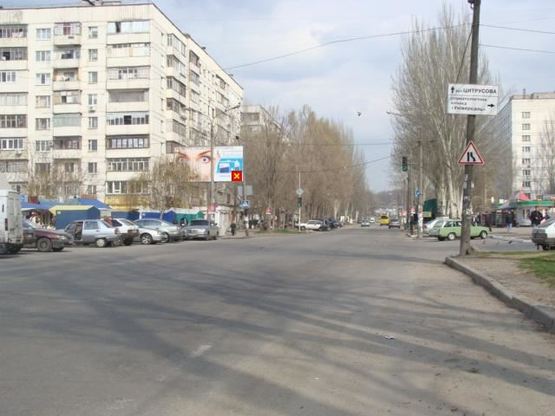 Фото рекламной плоскости по адресу вул.Чарівна, 119 - рийон ринка, АТБ , ст.Б