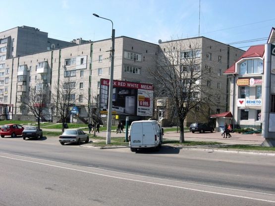 Фото рекламної площини за адресою пр. Свободи, р-н "Троїцького" ринку