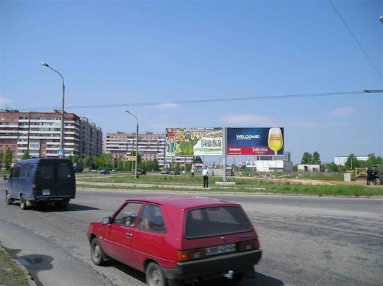 Фото рекламной плоскости по адресу вул.Автозаводська - вул.Новокузнецька, обличчям до кола,права площина