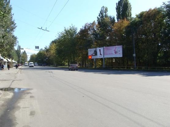 Фото рекламної площини за адресою пл.Інженерна, ліва площина-вул.Дніпровське шосе-  вул.Щаслива