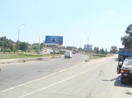 Фото рекламной плоскости по адресу вул. Автозаводська-вул.Говорухи, напрямок руху до вул.Говорухи