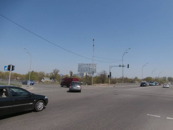 Фото рекламной плоскости по адресу Здолбуновская / Григоренка проспект. (по ходу к Днепровской набережной)