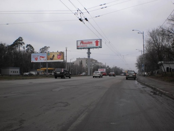 Фото рекламной плоскости по адресу Окружная дорога, разделитель ( напротив АЗС "Shell" ) по ходу к проспекту Победы
