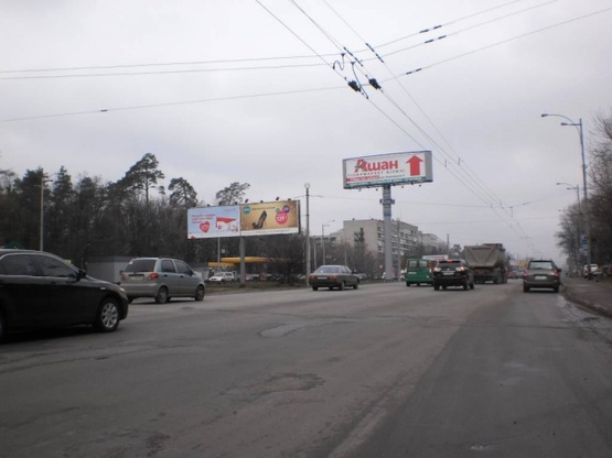 Фото рекламной плоскости по адресу Окружная дорога, разделитель ( напротив АЗС "Shell" ) по ходу к проспекту Победы