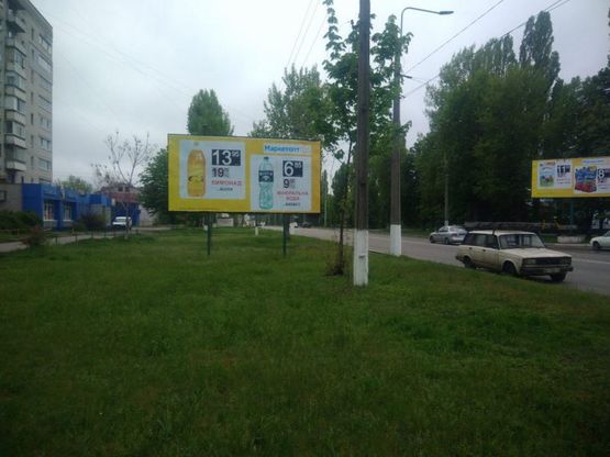 Фото рекламной плоскости по адресу пр. Лесі Українки (пр. 50 років Жовтня) (зуп. Керченська)