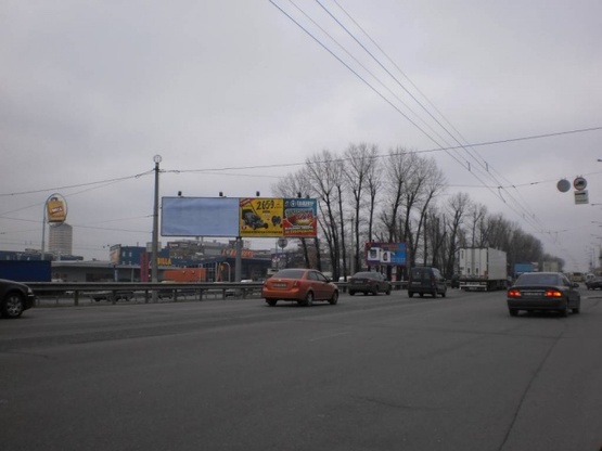 Фото рекламної площини за адресою Окружная дорога, разделитель / напротив пов-та на Жмеринскую ул. по ходу к проспекту Победы