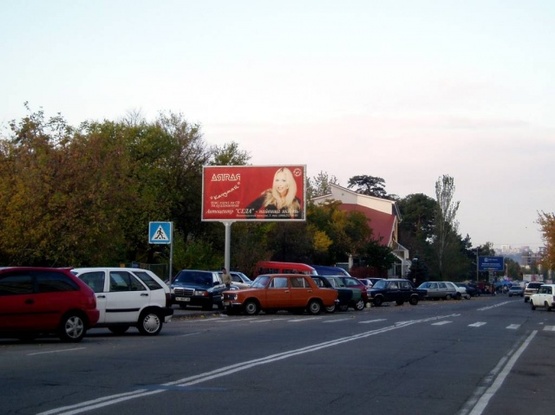 Фото рекламної площини за адресою Андрея Малышко ул., 4-А ( ТЦ «Детский Мир» )