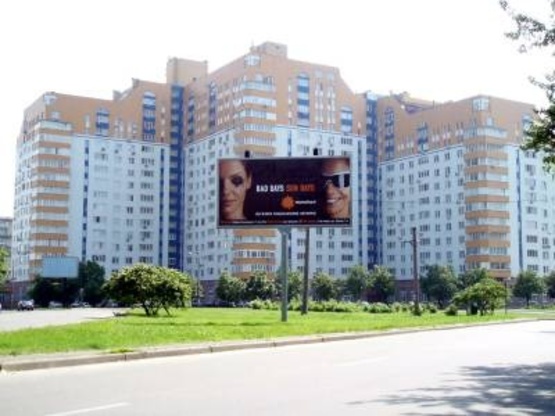 Фото рекламної площини за адресою Тычины, 9 (разд.треуг),