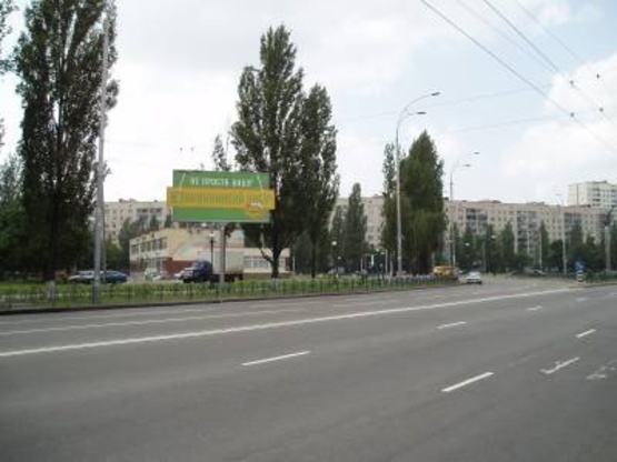 Фото рекламної площини за адресою Героев Сталинграда проспект, 19