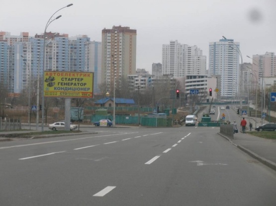 Фото рекламной плоскости по адресу Ревуцкого/Здолбуновская