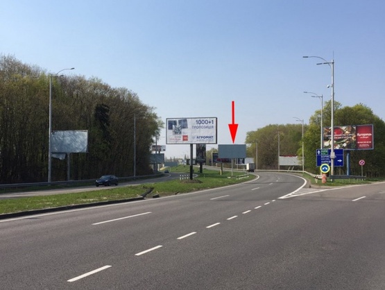 Фото рекламной плоскости по адресу Бориспільске шосе (М-03) виїзді з алеі Бориспіль-аєропорт в напрямку Киева (розподілювач)