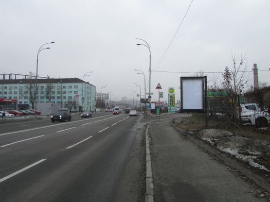 Фото рекламной плоскости по адресу Набережно-Лугова, 8Б / Юрківська ( в'їзд до АЗС "WOG")