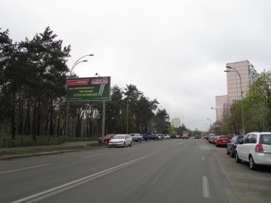 Фото рекламной плоскости по адресу Генерала Жмаченка, 12 напроти