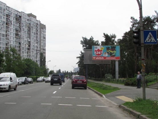 Фото рекламної площини за адресою Генерала Жмаченка, 8 напроти