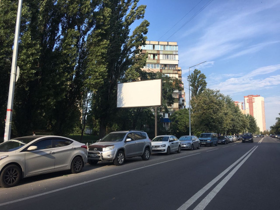 Фото рекламної площини за адресою Тичини Павла проспект, 1  (рух від Дніпровська набережна, ліворуч)