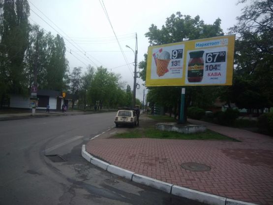 Фото рекламної площини за адресою вул. Троїцька (вул. Красіна), вул. Горького