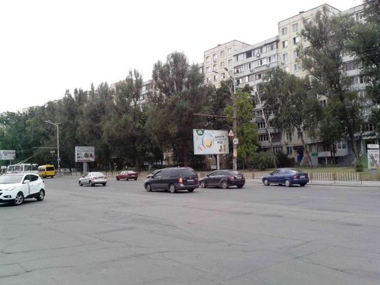 Фото рекламної площини за адресою пр.Героев,12