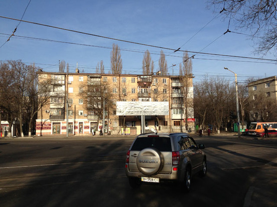 Фото рекламної площини за адресою Люстдорфская дорога №88-б Комарова А правая