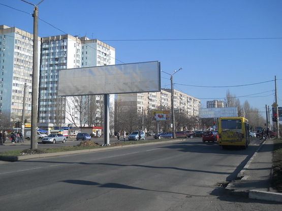 Фото рекламной плоскости по адресу Днепропетровская дорога №25 Марсельская В правая