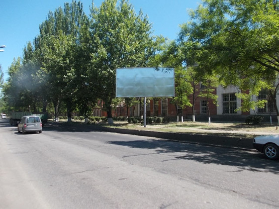 Фото рекламної площини за адресою Черноморского Казачества №72/1 А