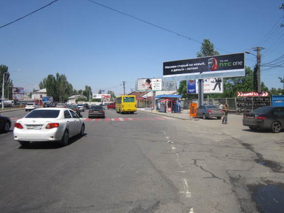 Фото рекламної площини за адресою Черноморского Казачества №108 А правая