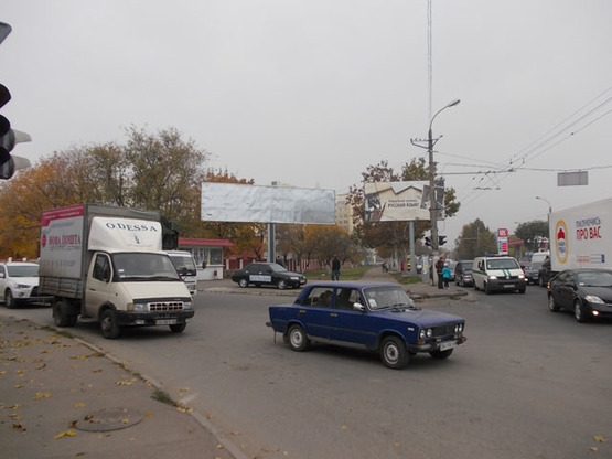 Фото рекламної площини за адресою Грушевского Мих. напротив №15а А правая