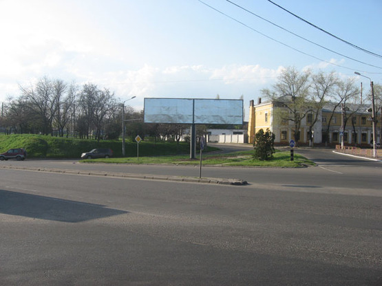 Фото рекламної площини за адресою Дальницкая угол Стуса Василия А правая