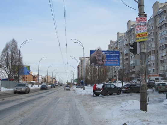 Фото рекламної площини за адресою Вильямса Ак. ул., 11 ("Royal Market", комплекс "Лавилиа"), в направ. Голосеевского просп.
