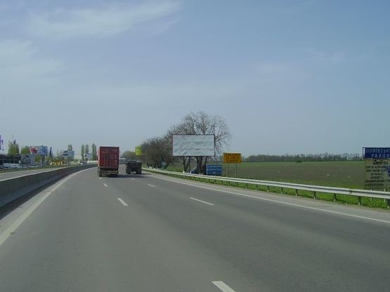 Фото рекламной плоскости по адресу Киевское шоссе Мерседес центр А
