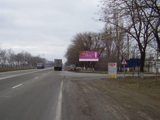 Фото рекламної площини за адресою Николаев Одесса въезд КП А