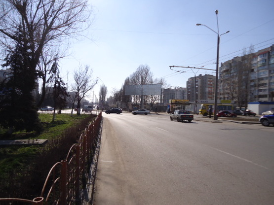 Фото рекламної площини за адресою пр-т М.Жукова Левитана №116а А правая