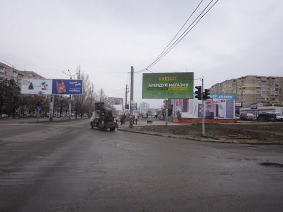 Фото рекламної площини за адресою Днепропетровская дорога №99-Б/15 Марсельская А