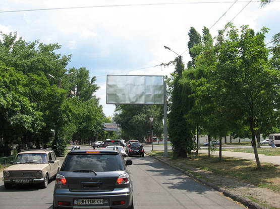 Фото рекламної площини за адресою Ильфа и Петрова Ак.Глушко №28 А