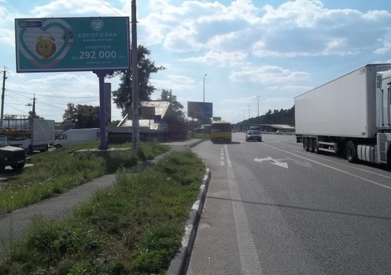 Фото рекламной плоскости по адресу Житомирская тр., светофор,из Киева