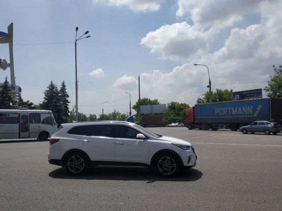 Фото рекламной плоскости по адресу рынок "Анжелика"( на кругу)3                                                         ПРАВЫЙ