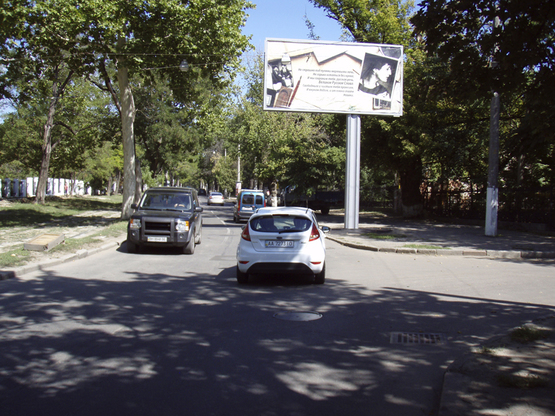 Фото рекламної площини за адресою Пионерская-Курортный пер