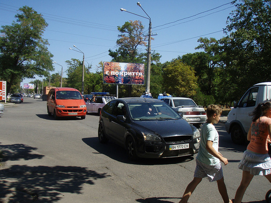 Фото рекламной плоскости по адресу Воробьева-Ядова