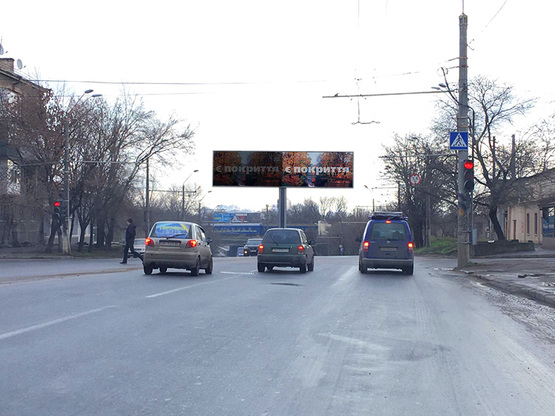 Фото рекламної площини за адресою Столбовая,2 в центр правый