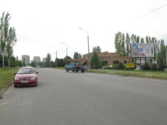 Фото рекламної площини за адресою 036_Зул Запорожского казачества / Энтузиастов