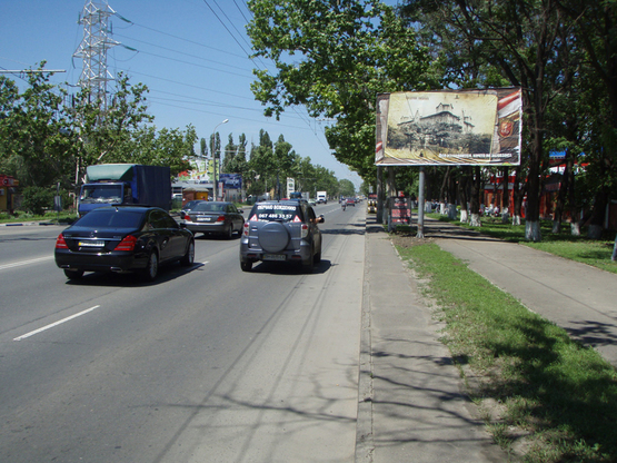 Фото рекламної площини за адресою Грушевского - ул.Проценко ( Автосалон РоялМоторс)