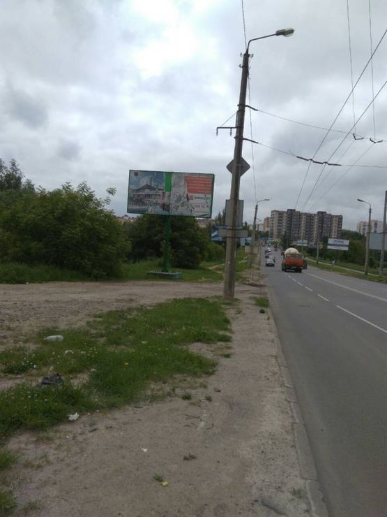 Фото рекламної площини за адресою пер.вул.П. Мирного - Залізняка