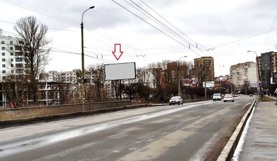 Фото рекламної площини за адресою вул. Свободи (навп Палацу творчості перед мост)