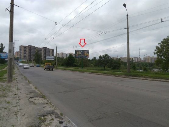 Фото рекламної площини за адресою вул. П. Мирного (над озером)