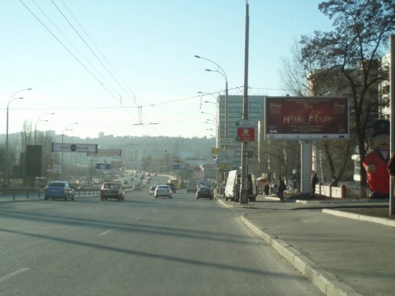 Фото рекламной плоскости по адресу Дружбы Народов бульвар,  5(г-ца "Дружба")