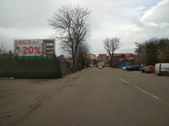 Фото рекламной плоскости по адресу вул. Мазепи, біля маг. "Ясен", напрям в центр