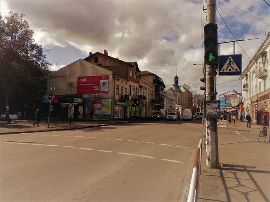 Фото рекламной плоскости по адресу вул. Мазепи, 6  (біля ЗОШ №1) центр