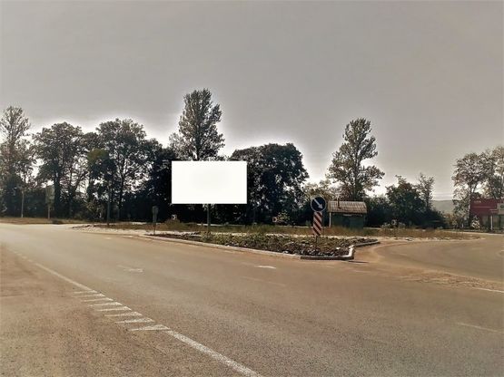 Фото рекламной плоскости по адресу Корнич (кільце)/ на Чернівці