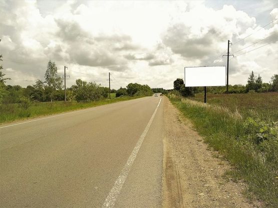 Фото рекламної площини за адресою Траса Чернівці - Івано-Франківськ (біля заводу ЛЕОНІ, напрям на Чернівці)