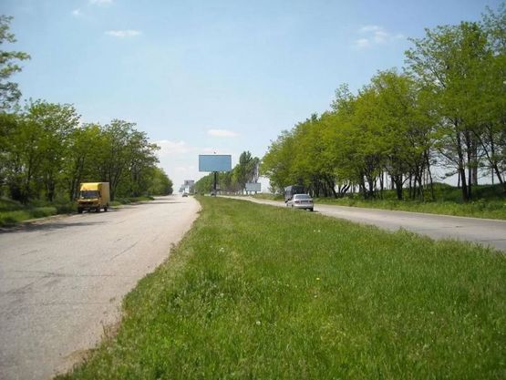 Фото рекламной плоскости по адресу 120_Запорожье_ул.Тиражная 720м от трассы -выезд из города